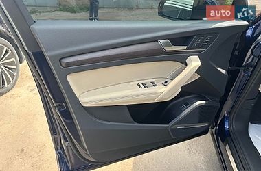 Внедорожник / Кроссовер Audi Q5 2021 в Сумах