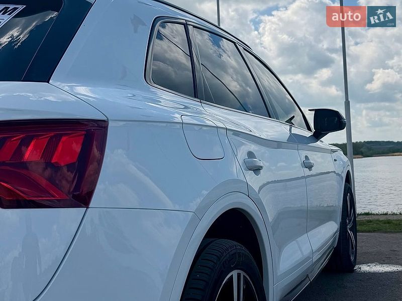 Позашляховик / Кросовер Audi Q5 2018 в Балті