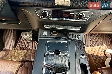 Позашляховик / Кросовер Audi Q5 2018 в Балті