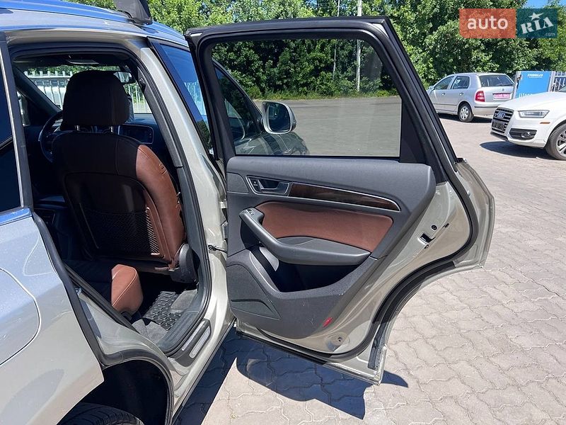 Внедорожник / Кроссовер Audi Q5 2014 в Нововолынске