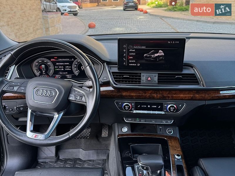 Внедорожник / Кроссовер Audi Q5 2023 в Киеве