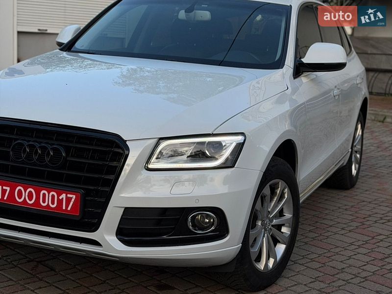 Позашляховик / Кросовер Audi Q5 2017 в Лубнах