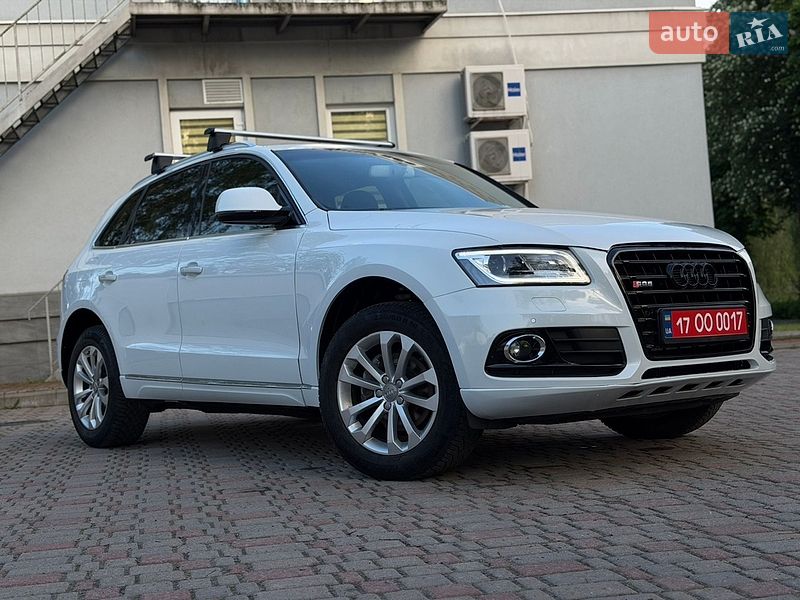 Позашляховик / Кросовер Audi Q5 2017 в Лубнах