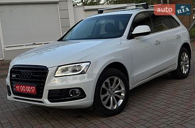 Позашляховик / Кросовер Audi Q5 2017 в Лубнах
