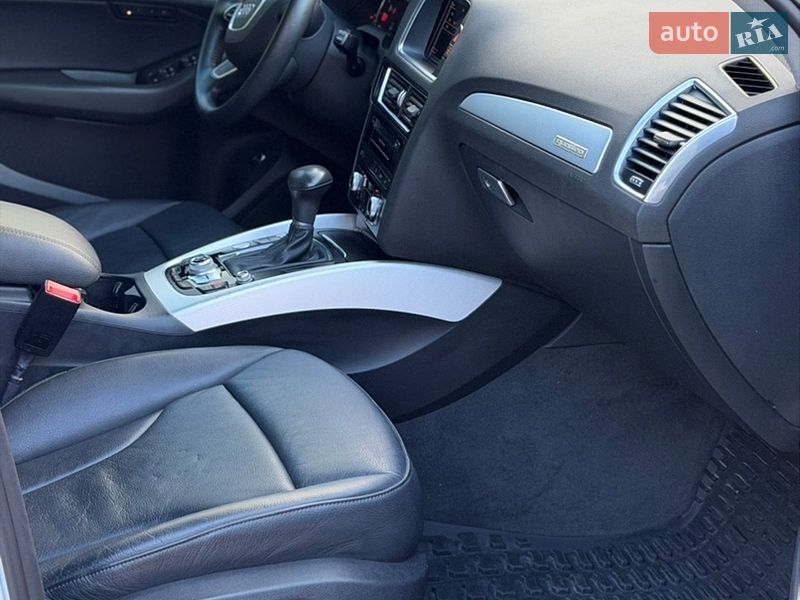 Позашляховик / Кросовер Audi Q5 2017 в Лубнах