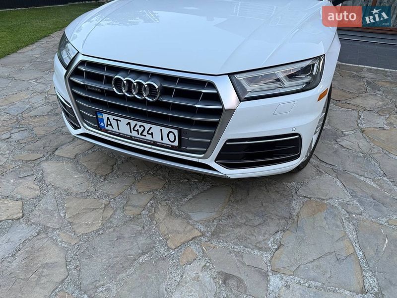 Внедорожник / Кроссовер Audi Q5 2018 в Надворной