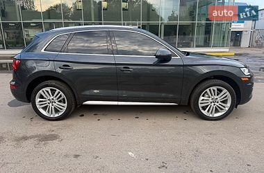Позашляховик / Кросовер Audi Q5 2020 в Івано-Франківську