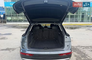 Позашляховик / Кросовер Audi Q5 2020 в Івано-Франківську