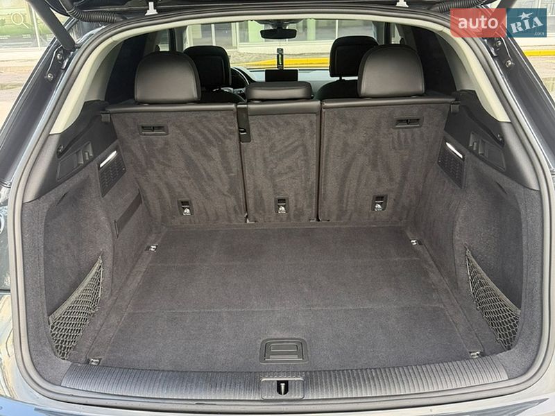 Позашляховик / Кросовер Audi Q5 2020 в Івано-Франківську