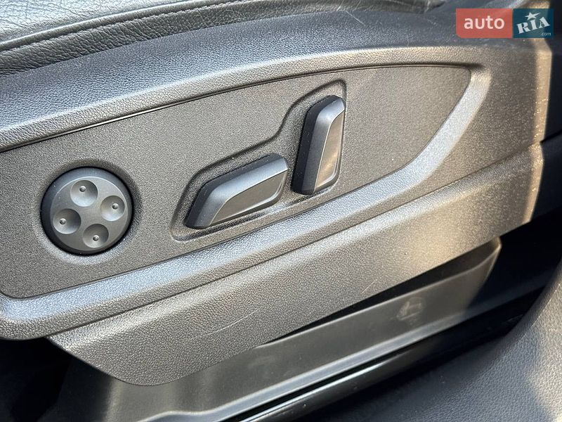 Позашляховик / Кросовер Audi Q5 2018 в Стрию