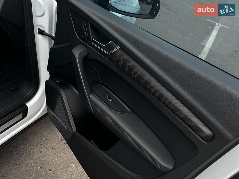 Внедорожник / Кроссовер Audi Q5 2019 в Одессе фото 12 Внедорожник / Кроссовер Audi Q5 2019 в Одессе