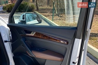 Внедорожник / Кроссовер Audi Q5 2017 в Шепетовке
