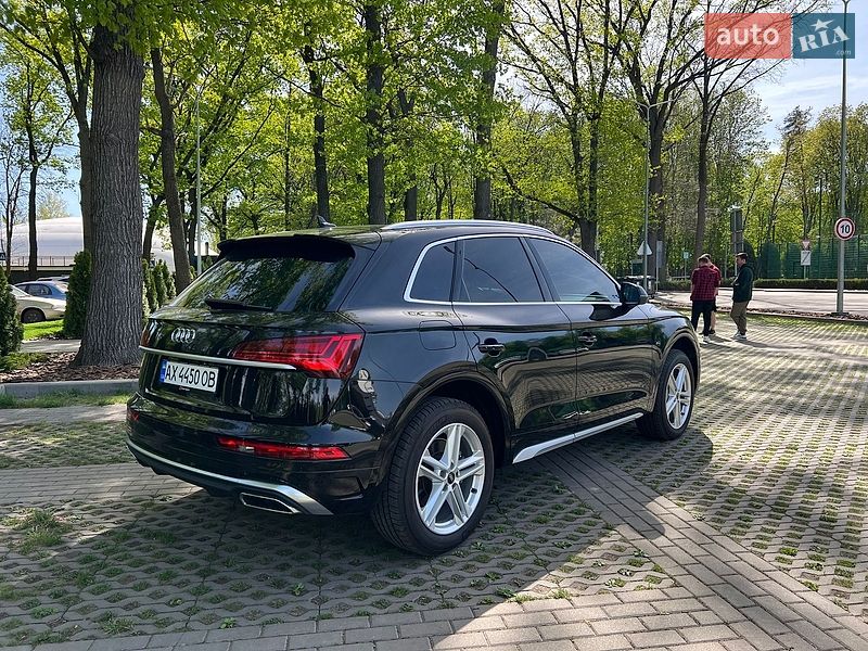 Позашляховик / Кросовер Audi Q5 2020 в Харкові