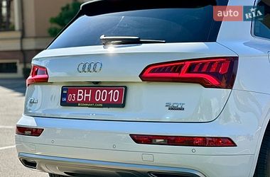 Внедорожник / Кроссовер Audi Q5 2018 в Киеве