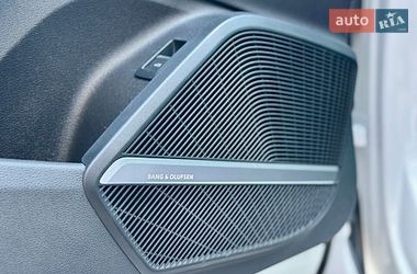 Внедорожник / Кроссовер Audi Q5 2018 в Киеве