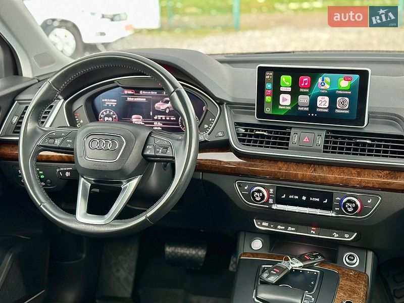 Внедорожник / Кроссовер Audi Q5 2018 в Киеве