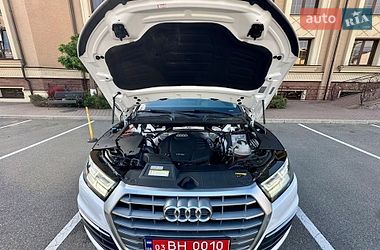 Внедорожник / Кроссовер Audi Q5 2018 в Киеве