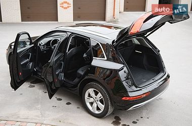 Внедорожник / Кроссовер Audi Q5 2019 в Тернополе
