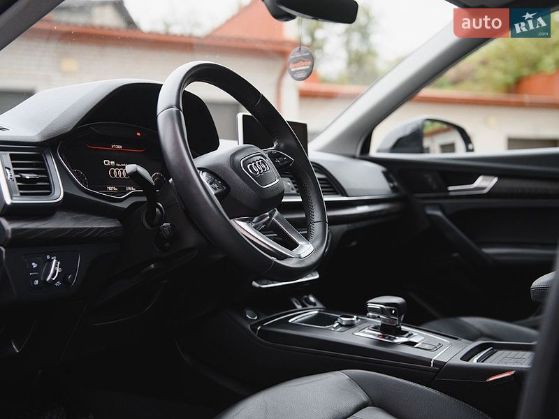 Внедорожник / Кроссовер Audi Q5 2019 в Тернополе