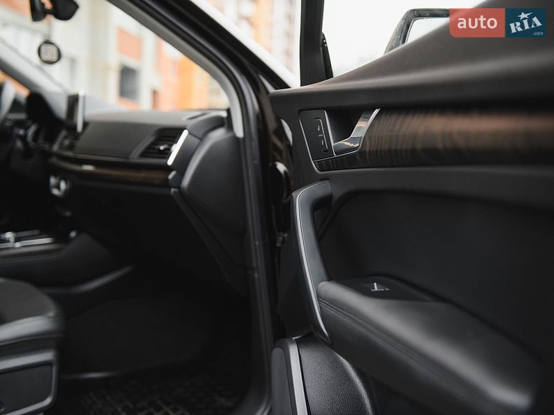 Внедорожник / Кроссовер Audi Q5 2019 в Тернополе