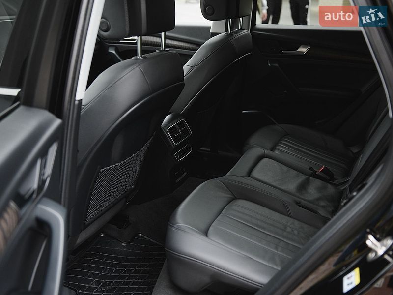 Внедорожник / Кроссовер Audi Q5 2019 в Тернополе