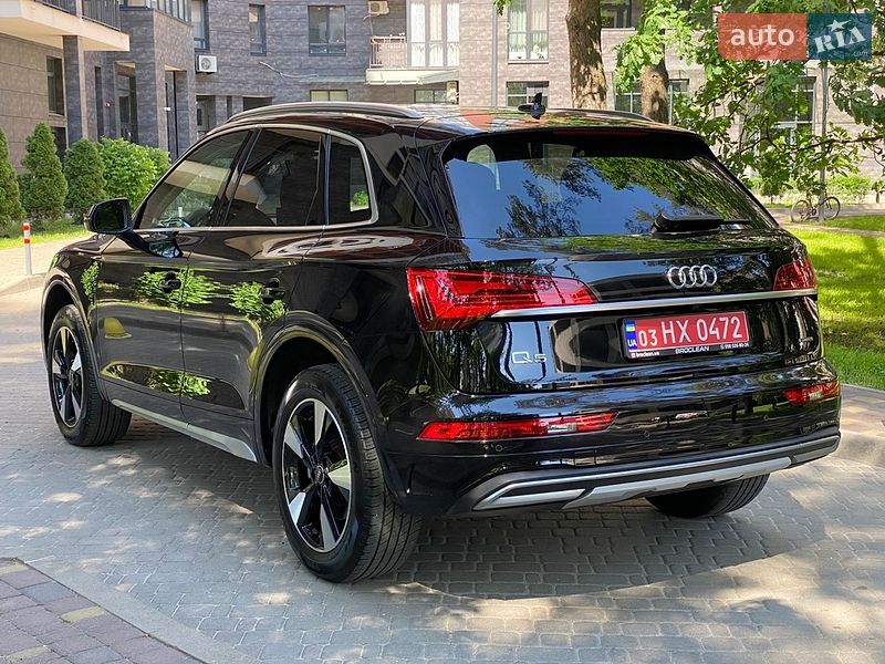 Позашляховик / Кросовер Audi Q5 2023 в Києві