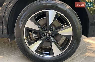 Позашляховик / Кросовер Audi Q5 2023 в Києві