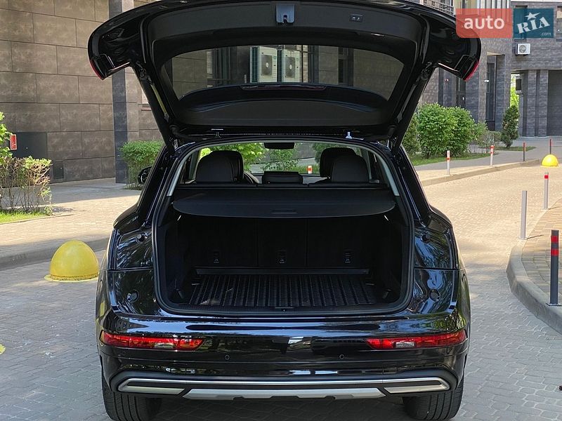 Позашляховик / Кросовер Audi Q5 2023 в Києві