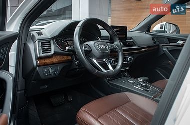 Позашляховик / Кросовер Audi Q5 2018 в Києві