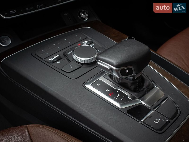 Позашляховик / Кросовер Audi Q5 2018 в Києві