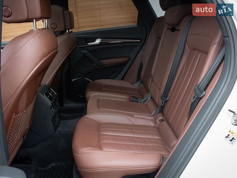 Позашляховик / Кросовер Audi Q5 2018 в Києві