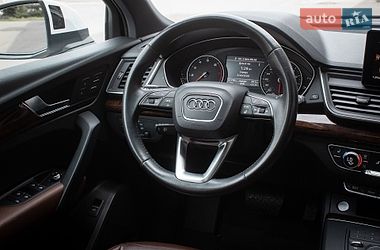 Позашляховик / Кросовер Audi Q5 2018 в Києві