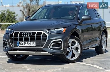 Внедорожник / Кроссовер Audi Q5 2021 в Киеве