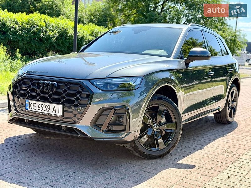 Внедорожник / Кроссовер Audi Q5 2020 в Киеве