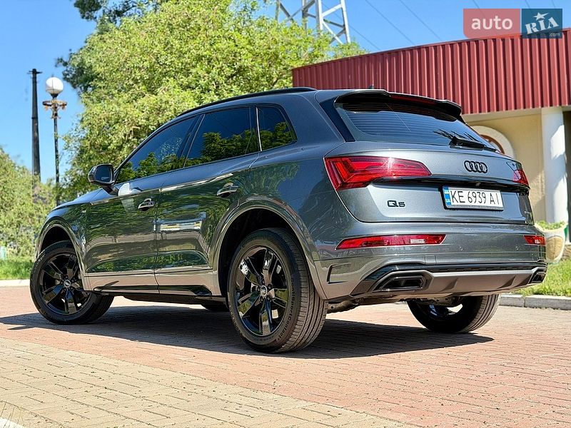 Внедорожник / Кроссовер Audi Q5 2020 в Киеве