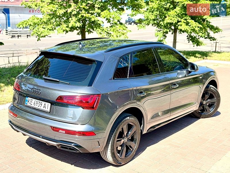 Внедорожник / Кроссовер Audi Q5 2020 в Киеве