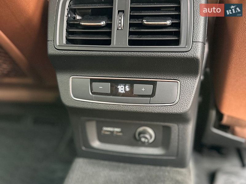 Внедорожник / Кроссовер Audi Q5 2020 в Львове