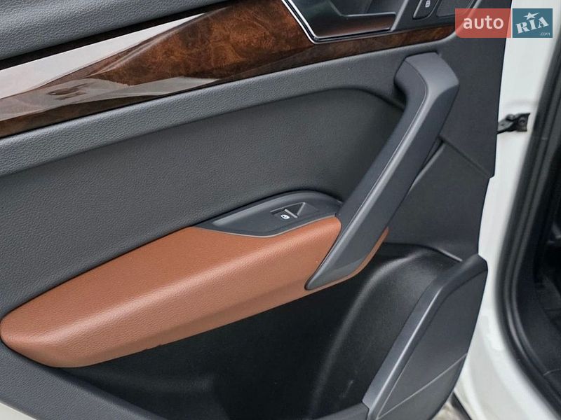 Позашляховик / Кросовер Audi Q5 2020 в Харкові
