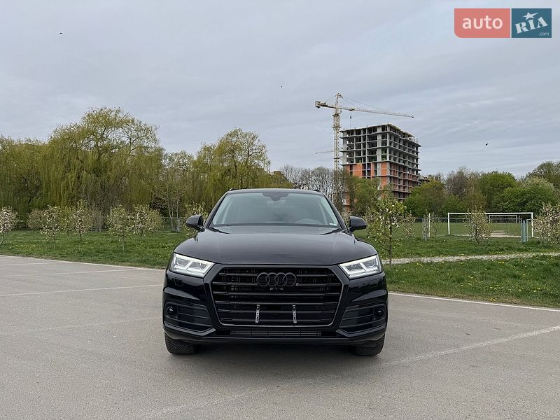 Внедорожник / Кроссовер Audi Q5 2019 в Ивано-Франковске