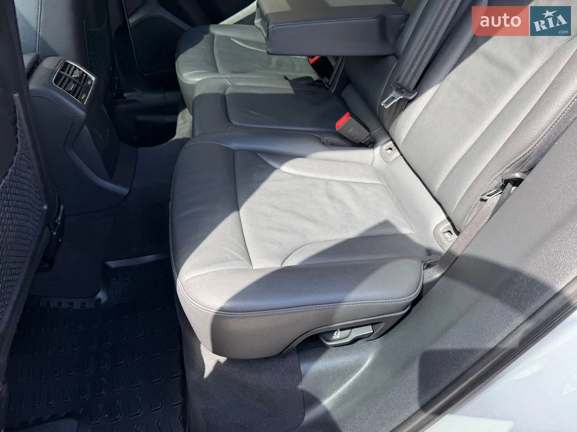 2010 Audi Q5 - мініатюра 48