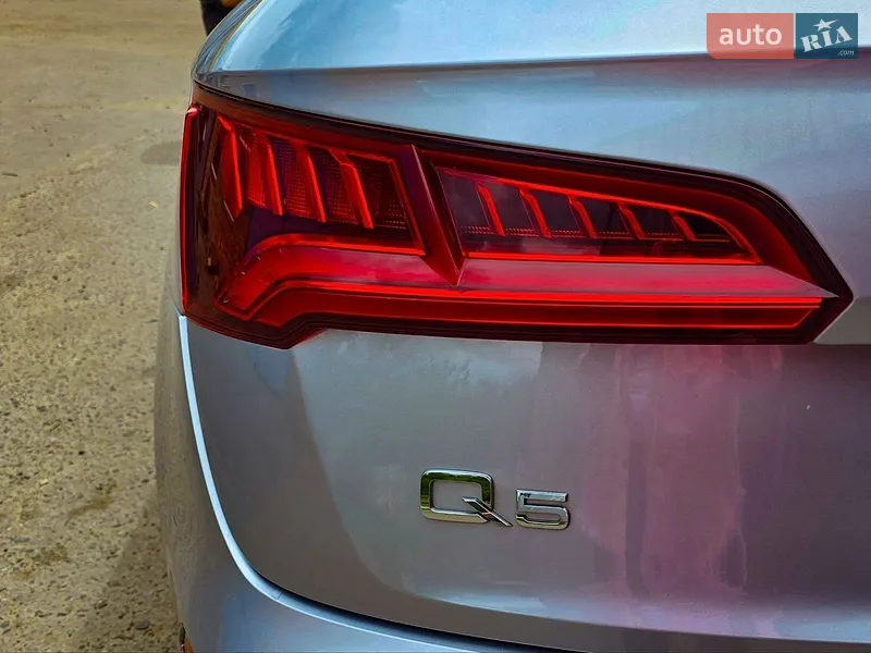 Audi Q5 2018 VIN WA1ANAFY0J2207500 фото оголошення 14 з 82
