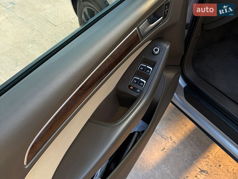 Внедорожник / Кроссовер Audi Q5 2015 в Львове