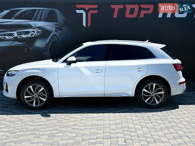 Внедорожник / Кроссовер Audi Q5 2023 в Львове