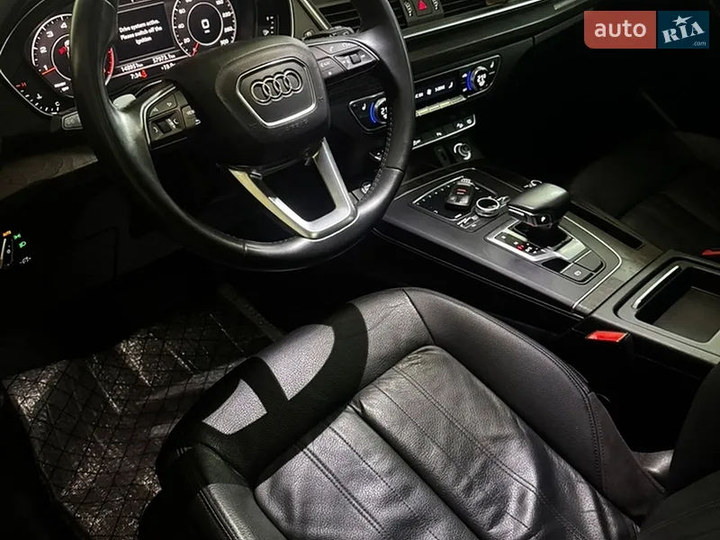 Audi Q5 2018 VIN WA1BNAFYXJ2210036 фото оголошення 48 з 93