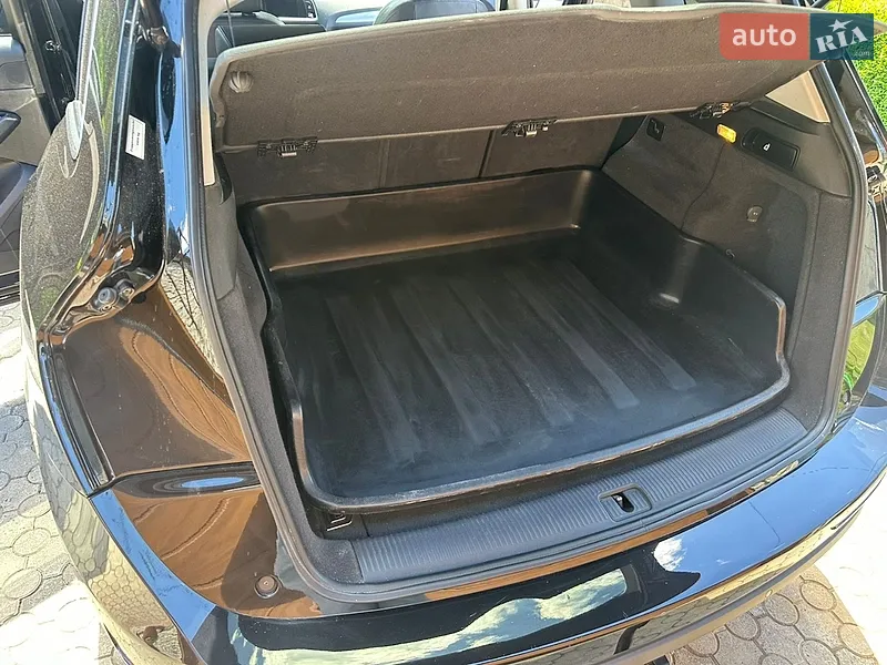 Audi Q5 2016 VIN WAUZZZ8R4GA139912 фото оголошення 40 з 87