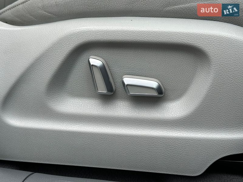Внедорожник / Кроссовер Audi Q5 2015 в Стрые