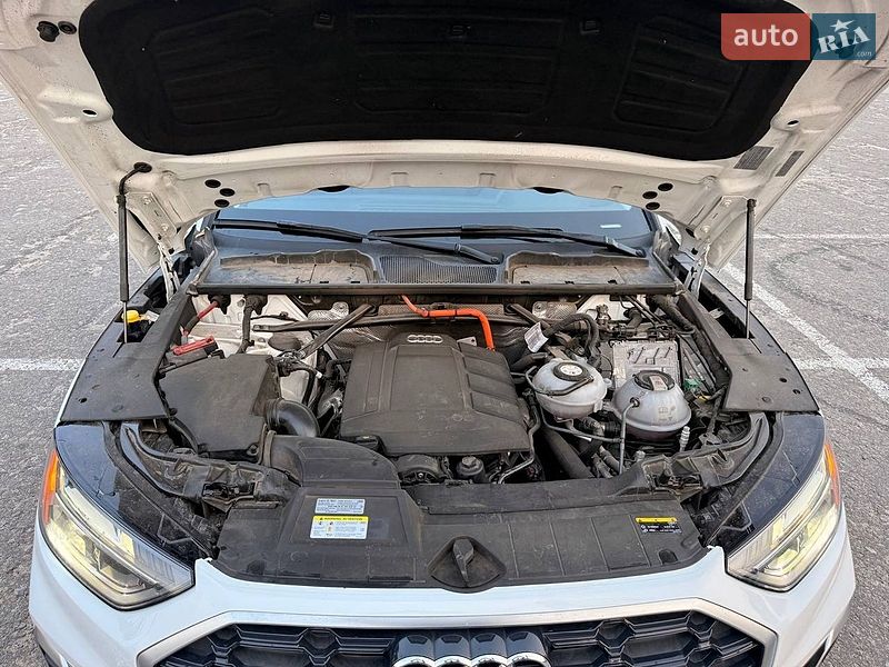 Внедорожник / Кроссовер Audi Q5 2021 в Киеве