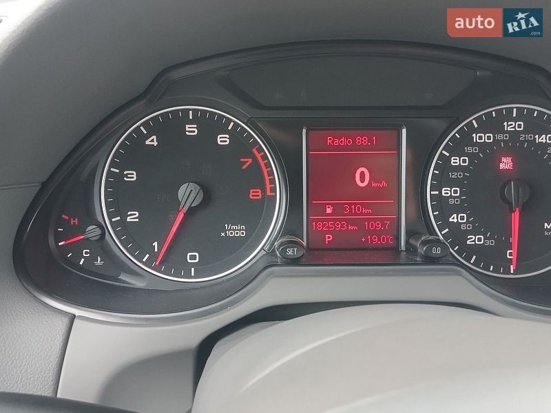 Внедорожник / Кроссовер Audi Q5 2011 в Волочиске