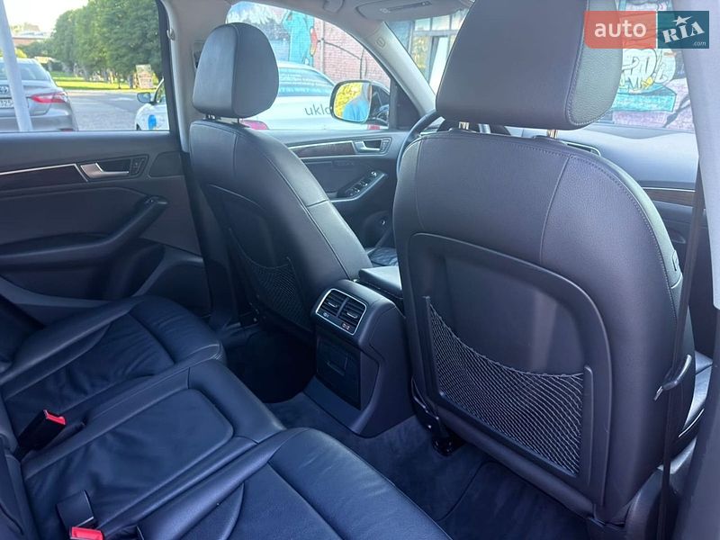 Позашляховик / Кросовер Audi Q5 2016 в Києві