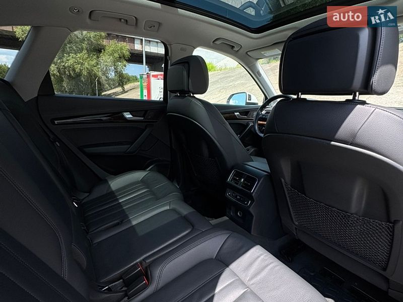 Внедорожник / Кроссовер Audi Q5 2018 в Киеве